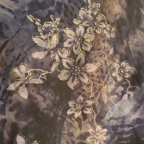 Womens Shannon FORD of New York Glitter Floral Design Large Pullover Top. - Picture 2 of 4